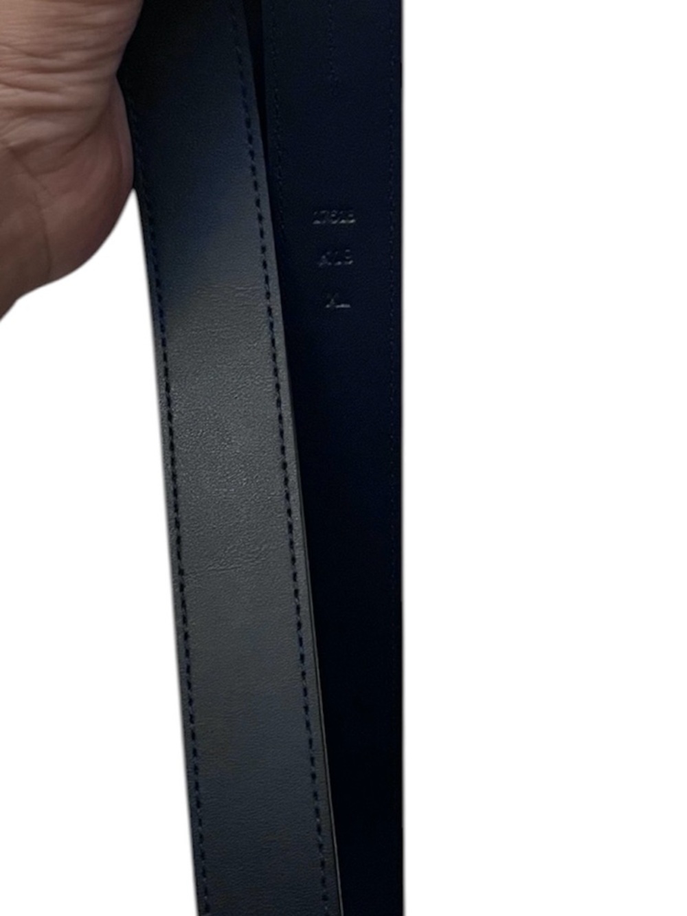 Lauren Ralph Lauren Black Belt with Gold Oval Logo Buckle - Picture 2 of 4